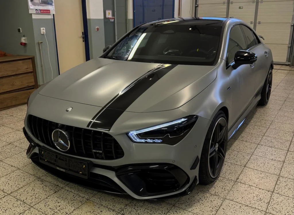Matná ochranná PPF fólie na voze Mercedes-AMG CLA45s